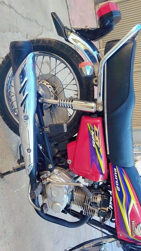 Honda 125 2017 model in very good condition 4