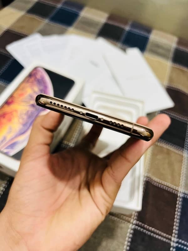 iPhone xs max 256gb Dual Physical Approved 2