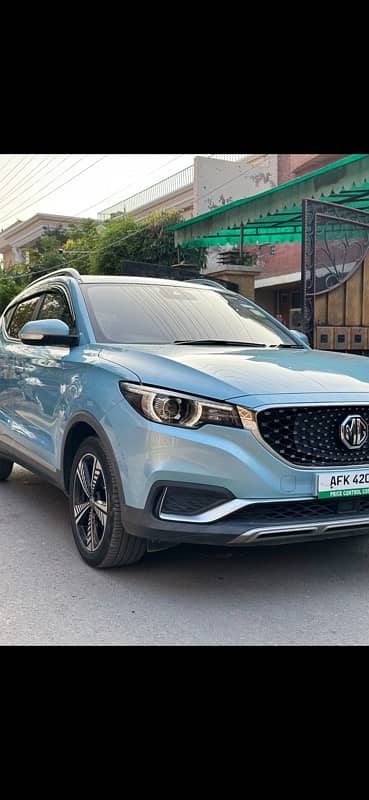 MG ZS EV 2021 6