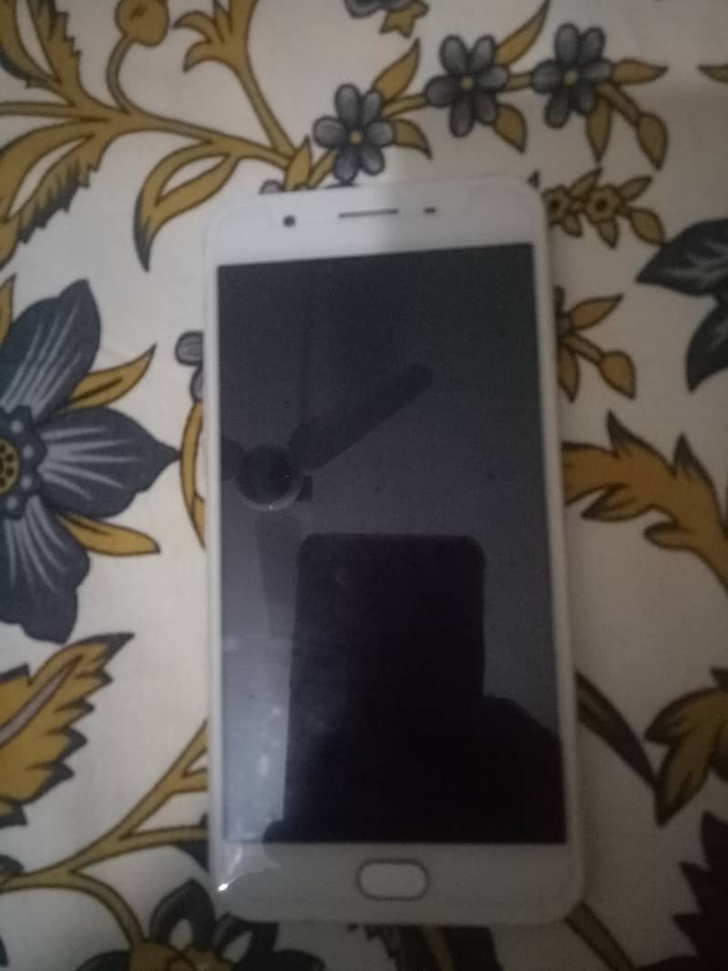 Oppo f1s 4/32 Best condition 1