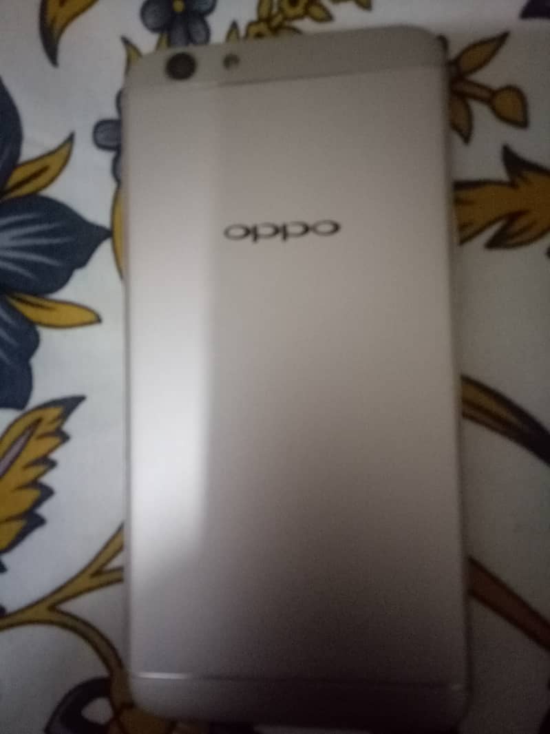 Oppo f1s 4/32 Best condition 2