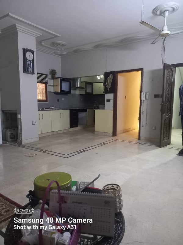 200 Yard Portion Available For Rent Block 4-A Gulshan-e-Iqbal Karachi 2 Bedroom Drawing Lounge American kitchen 1st Floor 0