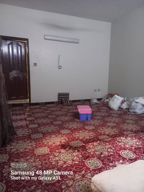 200 Yard Portion Available For Rent Block 4-A Gulshan-e-Iqbal Karachi 2 Bedroom Drawing Lounge American kitchen 1st Floor 3