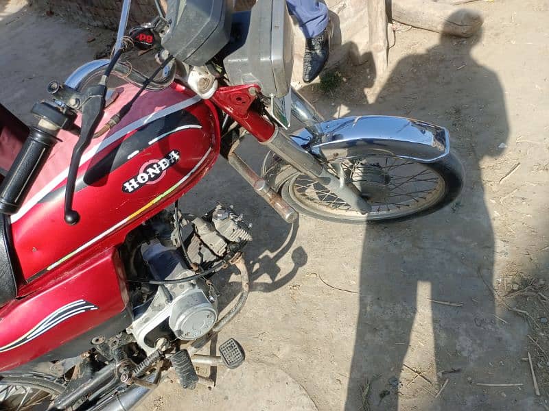 Ravi bike CD70 All Okay No any Fault Only Serious Buyer Contact 2