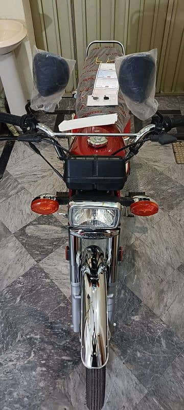 Honda 125 applied for 7