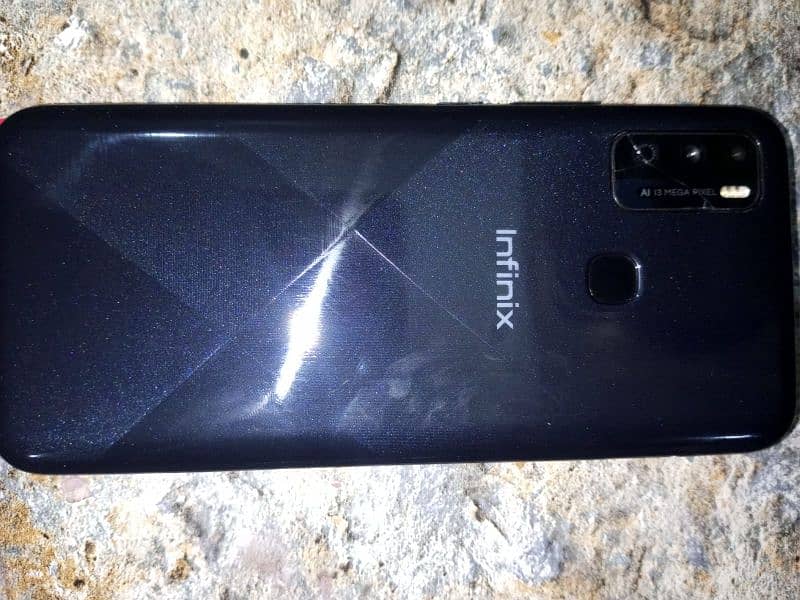 Infinix hot 9 play 4\64 1