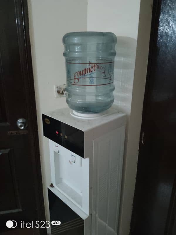 Canon Water dispenser with refrigerator 5