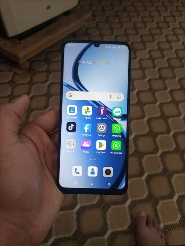 Realme C61 4 Months Used 10/10 Condition 2