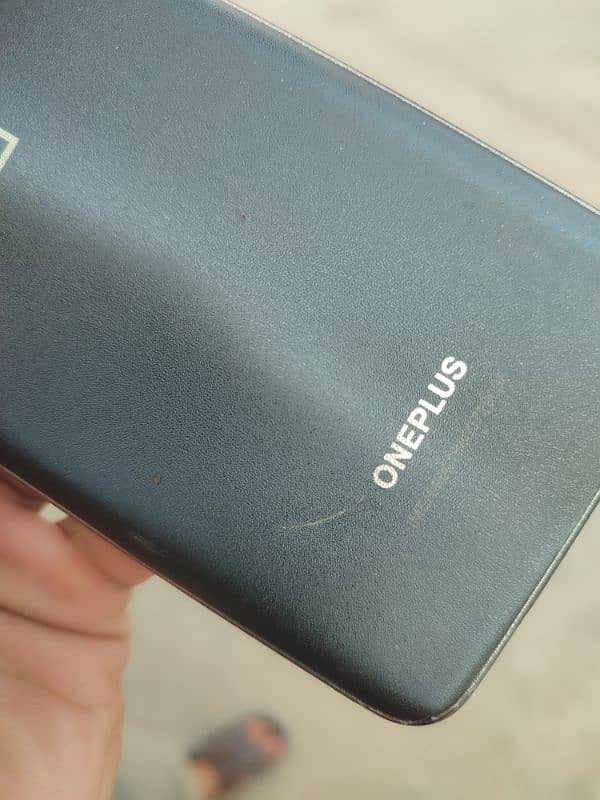 One plus N10 4