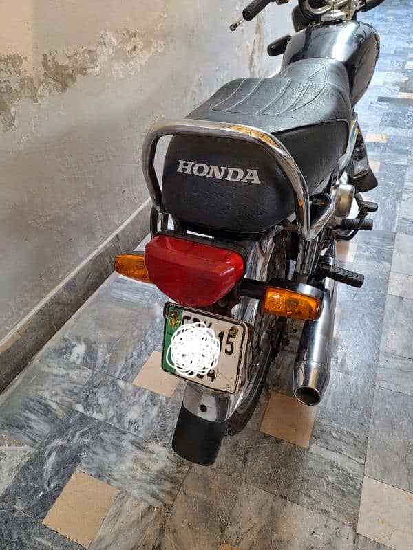 Honda CD 70 Black 4