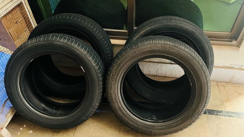 Tire Vee Rubber Vitron ZR 215/55R16 0