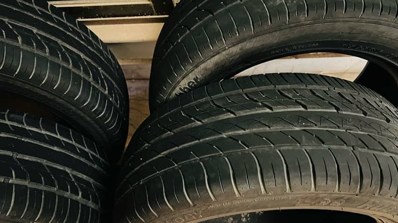 Tire Vee Rubber Vitron ZR 215/55R16 1