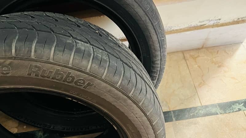 Tire Vee Rubber Vitron ZR 215/55R16 3