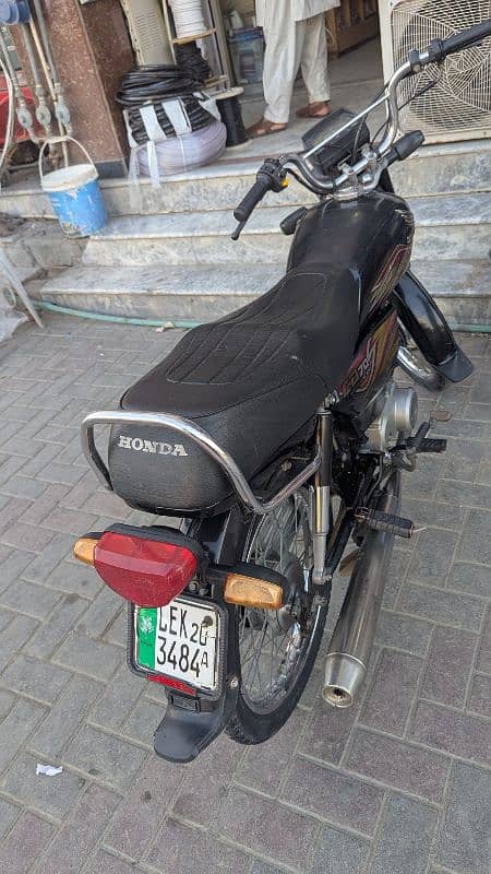 Honda cd 70cc Black with Black Mudd Guards 2