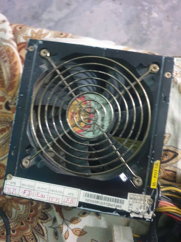 Thermal Take 500 Watt Gamimg Power Supply 1