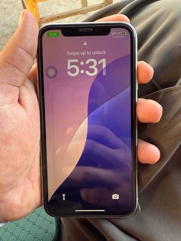 iphone 11 single+esim aproved condition 10/10 bh 74 1