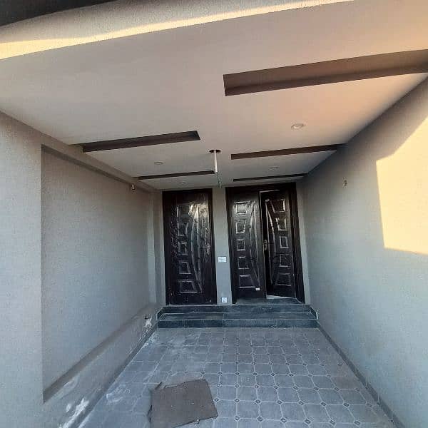 5 Marla New House For Rent in bahria Town Lahore 9