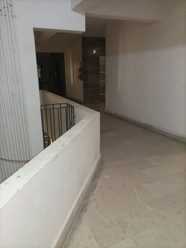 4 BED DD FLAT(GOHAR TOWER) FOR RENT IN GULSHAN-E-IQBAL 13 D 3 13