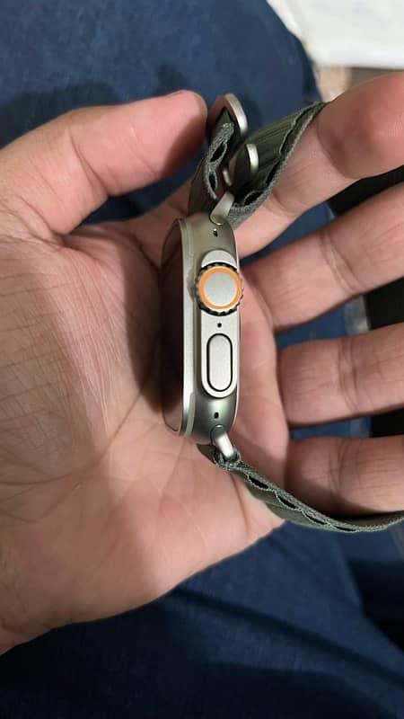 Apple Watch Ultra 100% Battery health complete box 1