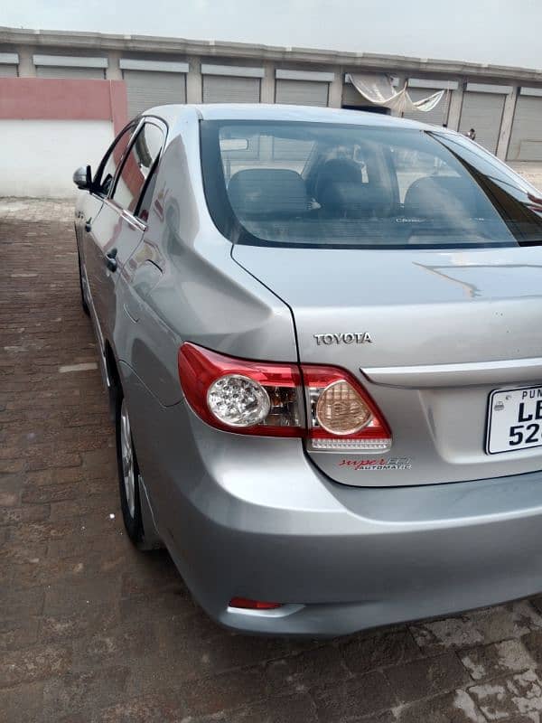 Toyota Corolla 1.6 Altis 2014 automatic 1