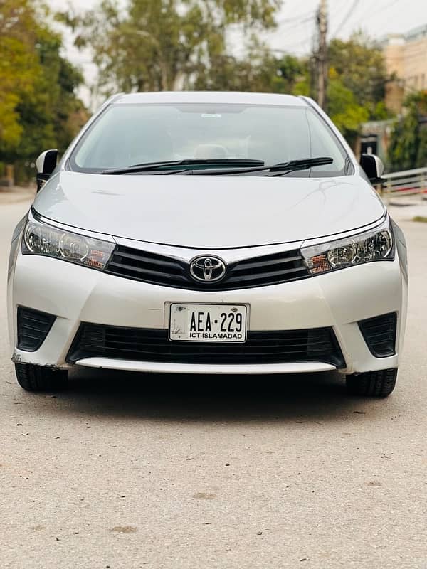 Toyota Corolla Altis 2017 1