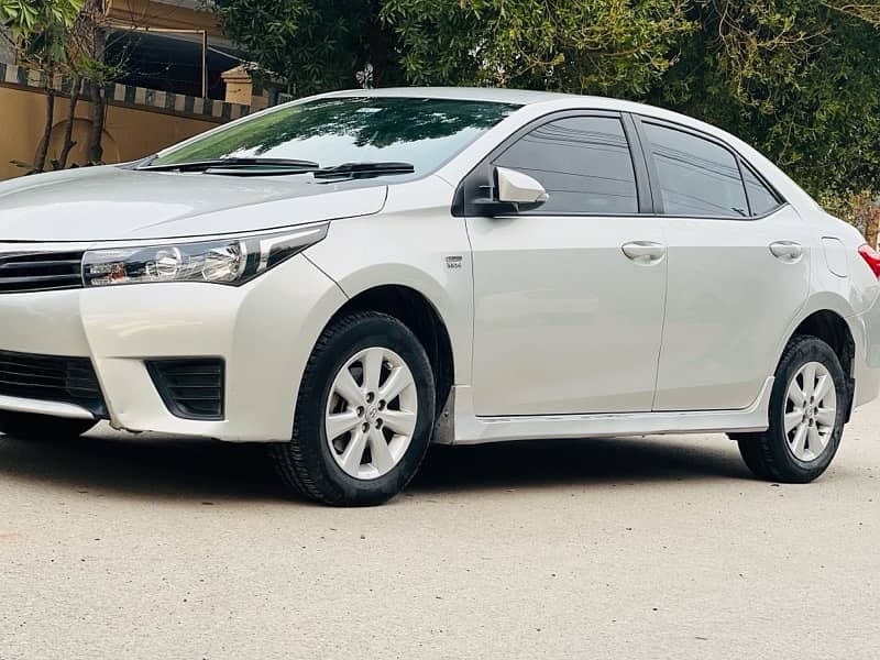 Toyota Corolla Altis 2017 6