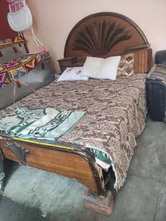 king size bed in Cheap price,, jis ny laina bss wo hi contact kry thnk