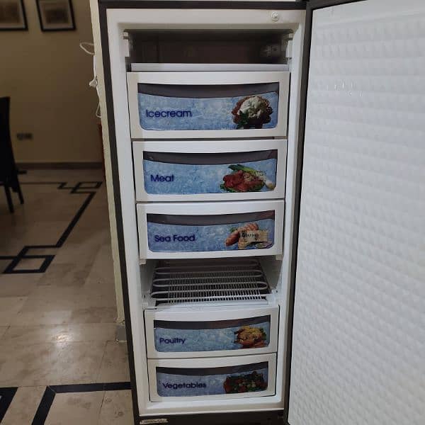 Dawlance Vertical Freezer 4