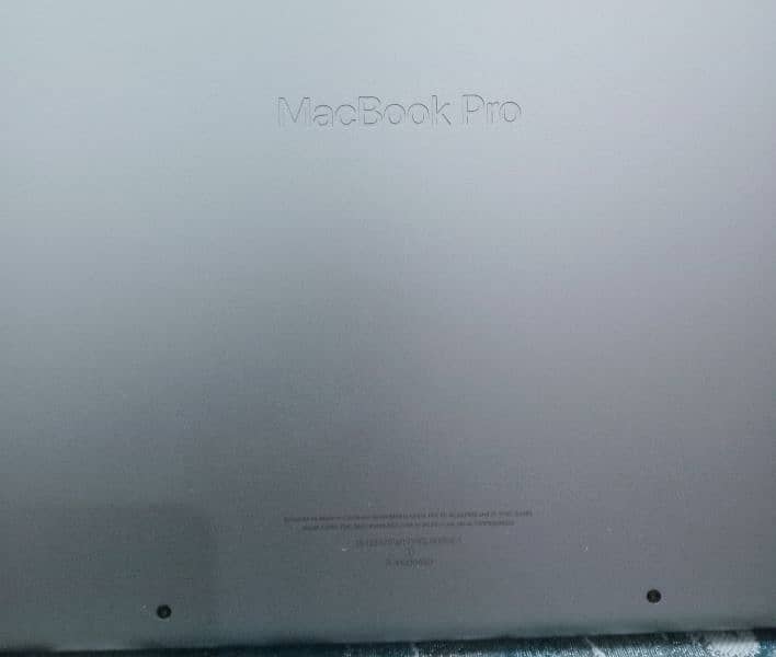 MacBook Pro (Apple M1 Pro) 2021 11