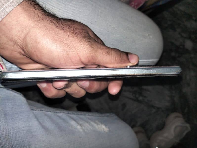 vivo y21 4 64 condition 10/9 koi masla ni hai 3