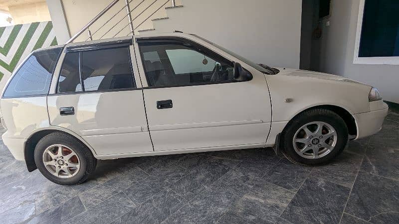 Suzuki Cultus 2013 4