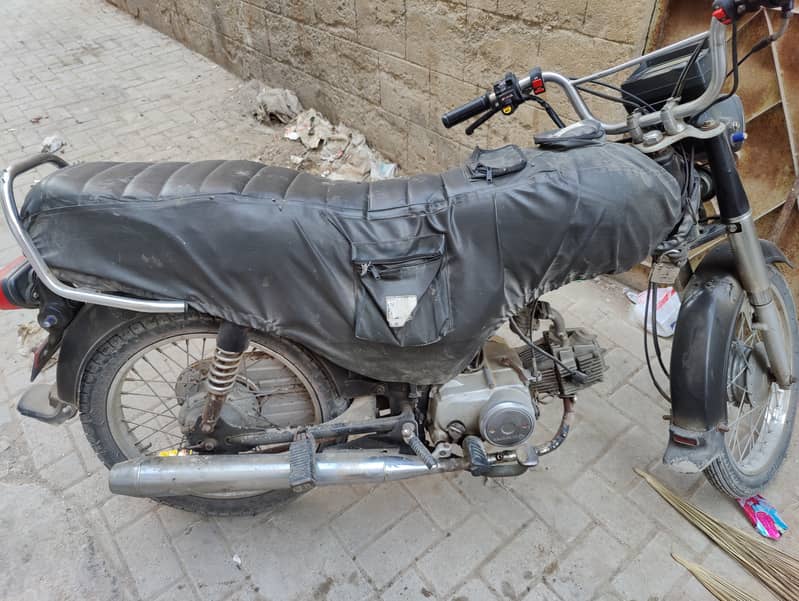 Honda CD 70 2018 karachi no 2