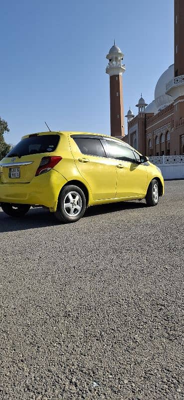 Toyota Vitz 2014 owned by a government employee 4