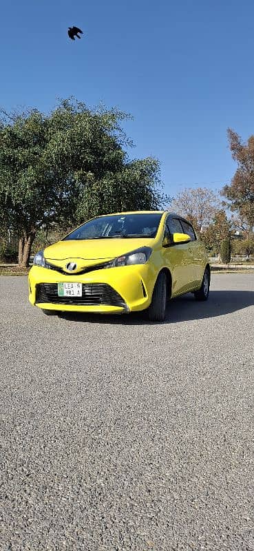 Toyota Vitz 2014 owned by a government employee 6