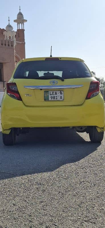 Toyota Vitz 2014 owned by a government employee 7