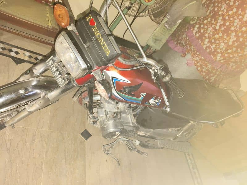 Honda 125 Red Old Is Gold Model 1997 bhut Shoq se Rkhi h or Saaam Se 2