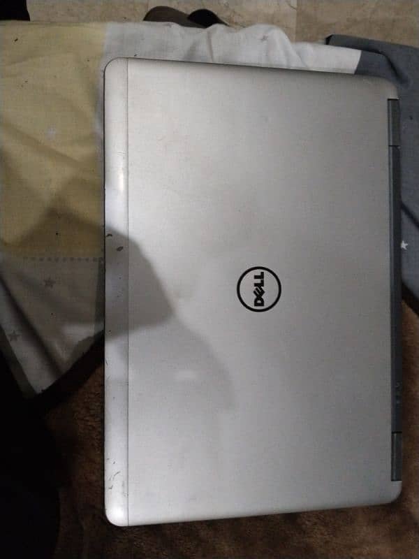 DELL Latitude E7240 3