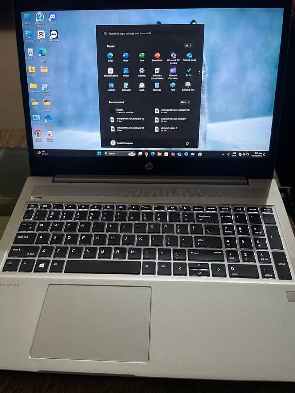 HP Probook 450 G7 Gen10 with 256 ssd health 100 2
