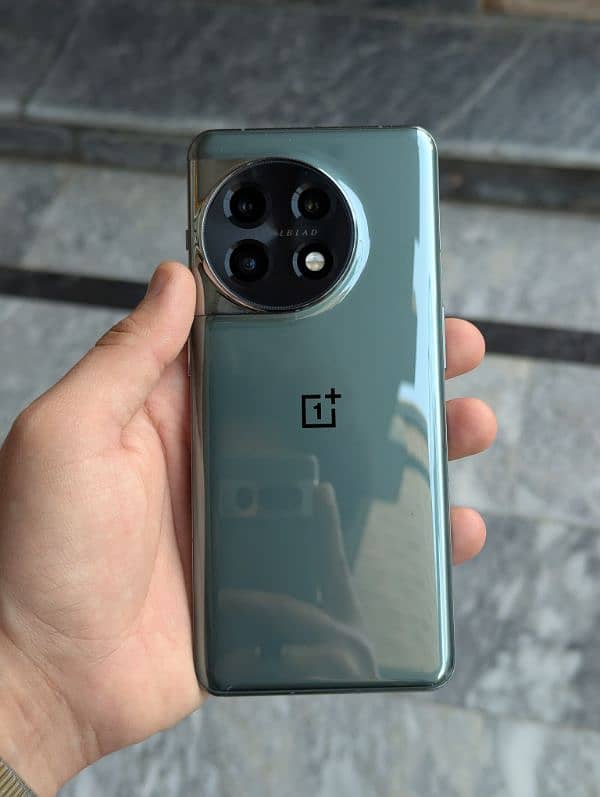 OnePlus 11 5G (16/256) 4