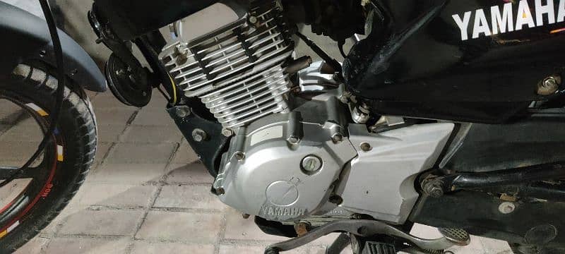 ybr 125G 4