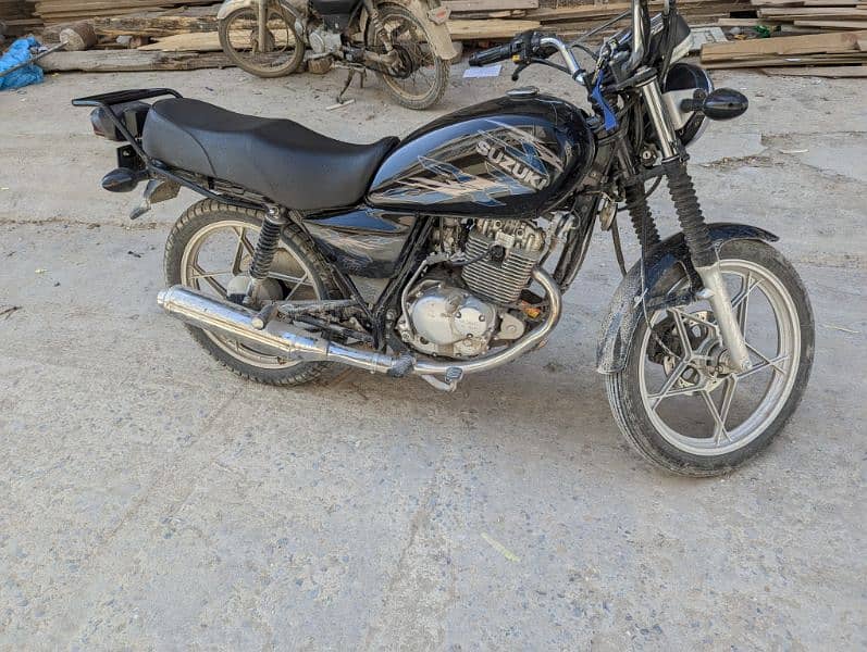 Suzuki gs 150 se 2