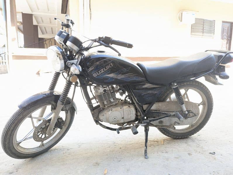 Suzuki gs 150 se 4