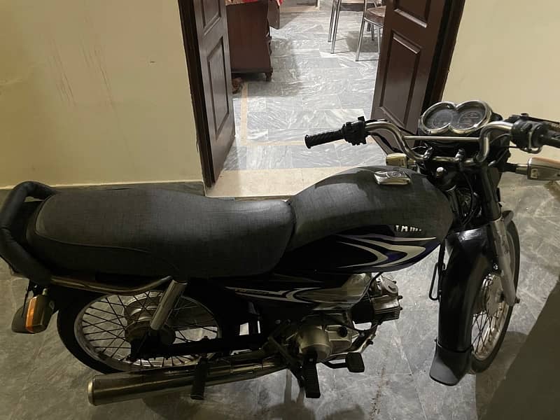 yamaha 100 cc foresale 3