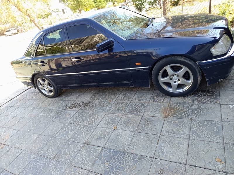 Mercedes C Class 1999 3