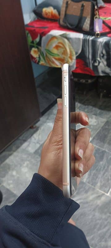 iphone 11 pta approved 10 by 10 condition 2