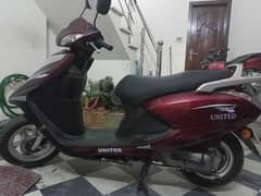 United scooty 100cc urgent for sale