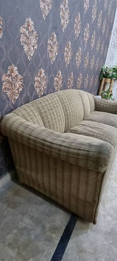 2 sofas