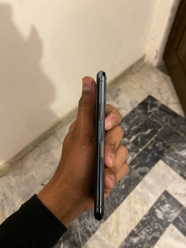 iphone 11 pro 64 gb factory unlock 1