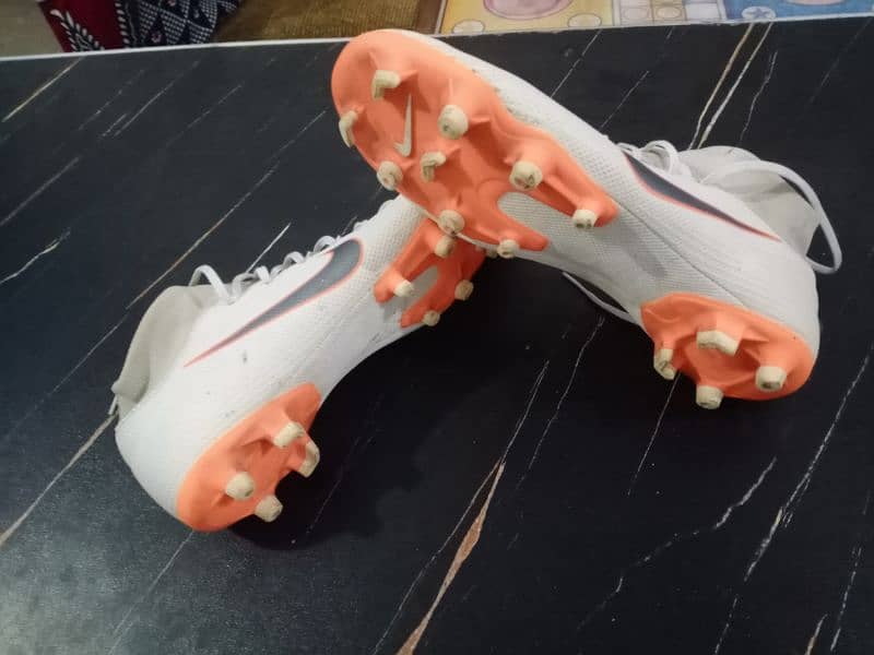 Nike White Football  Shoes UK 7 1