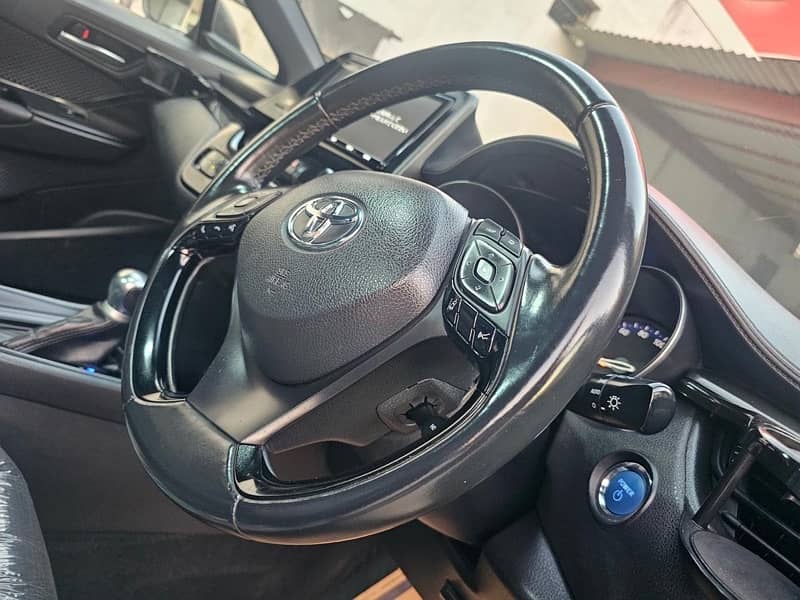 Toyota C-HR 2019/24, S led, 4.5 grade, urgent sale 1